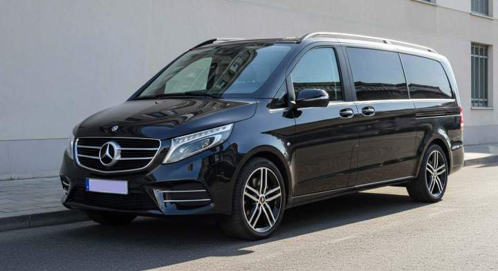 Voyagez en groupe avec confort et style.